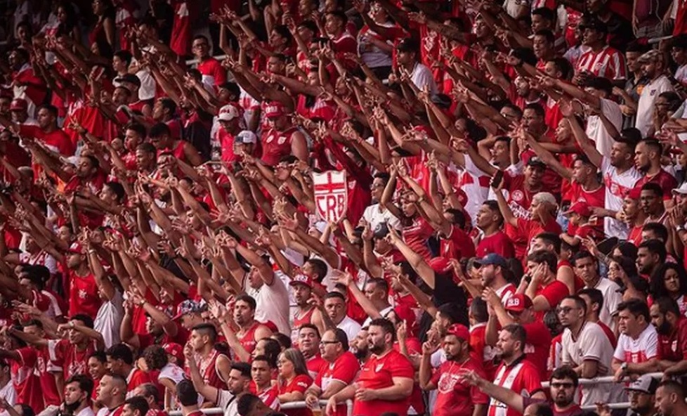 CRB consegue efeito suspensivo no STJD para seguir jogando no Rei Pelé